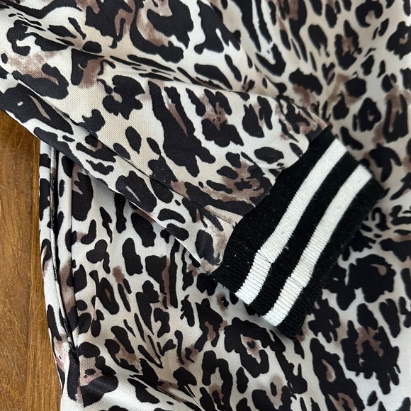 Leopard Print Women's Bomber Jacket - Picture 15 of 16